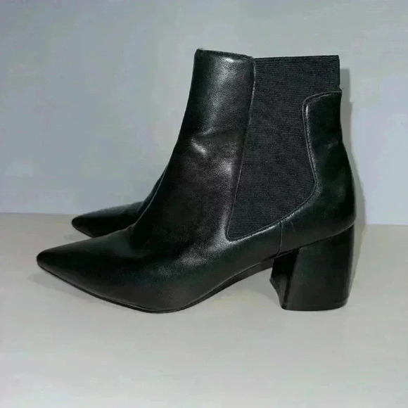 Linea Paolo Women's Sz 8 1/2 Black Leather Sienna Chelsea Pointy Block Heel Boot - Picture 1 of 11